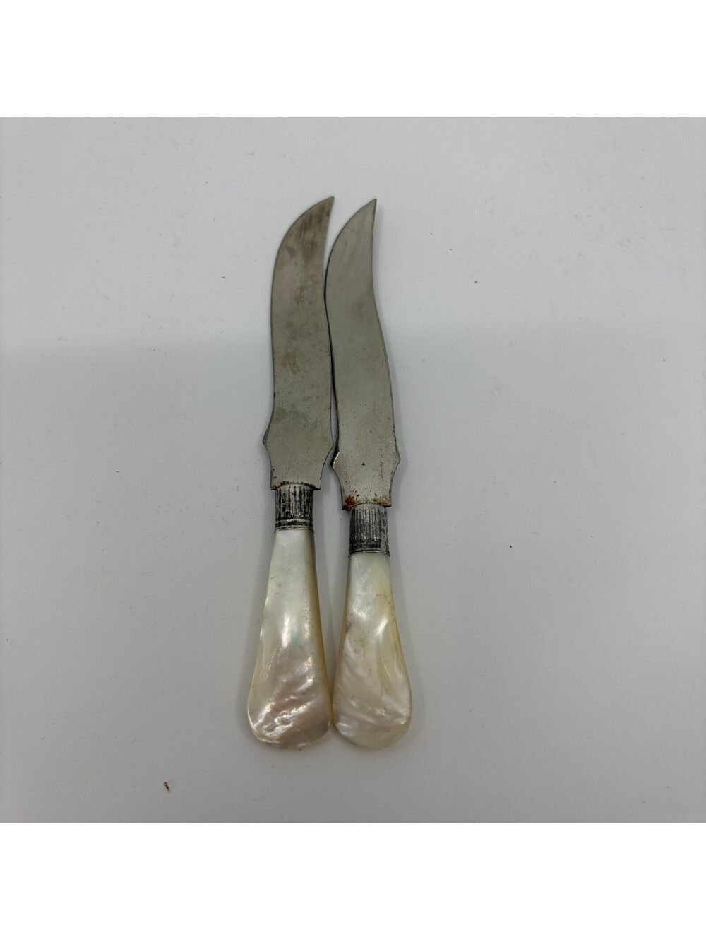 Vintage Mother Of Pearl Style Handle Butter Knives Lot Of 2 Curved Spreaders